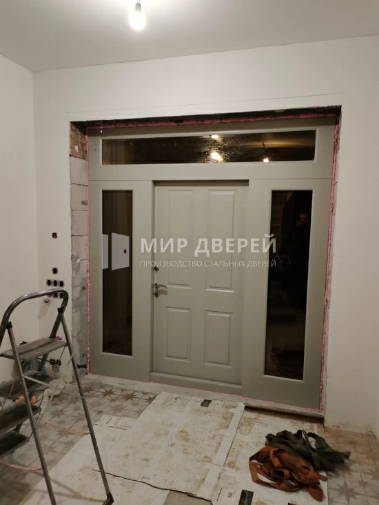 Теплая большая дверь на заказ - фото