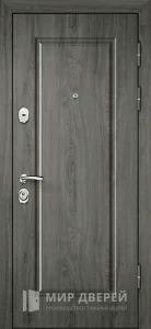 Входная металлическая дверь серого цвета №12 внешняя - фото