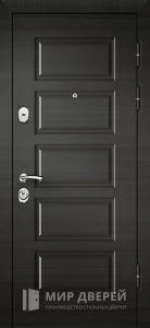 Входная дверь для квартиры темного цвета №10 внешняя - фото